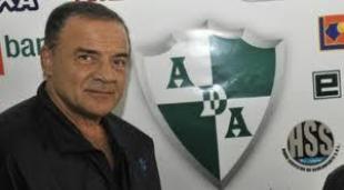 Felo L�baque: �No aparecen dirigentes�