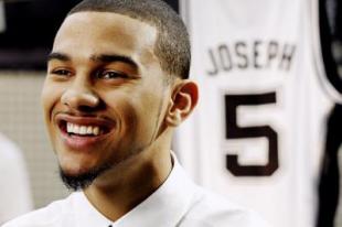 Cory Joseph se suma a Canad