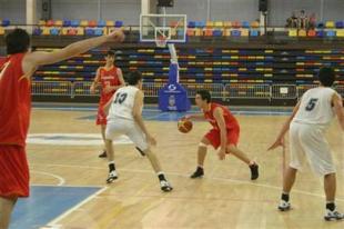 Vildoza marca el ritmo en el U17 ante Espaa