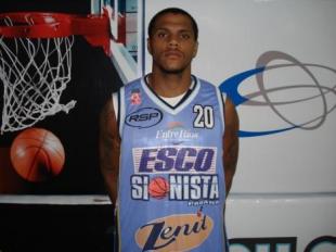 Nate Miller entren� por primera vez