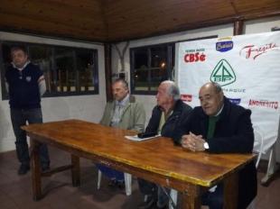 Alejandro Lotterio fue presentado como DT en Barrio Parque