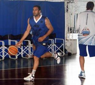 Regatas contina de pretemporada y espera por Phillips Mc Hopson