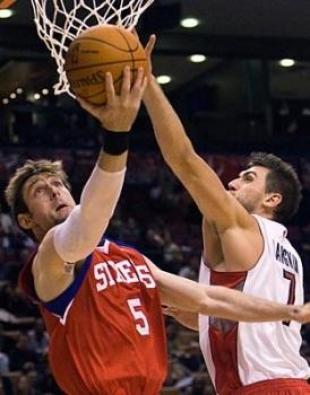 Buen partido para Andrs Nocioni en la derrota de los Sixers