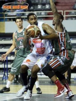 Con la vuelta de Ayarza 9 de Julio complet� el plantel