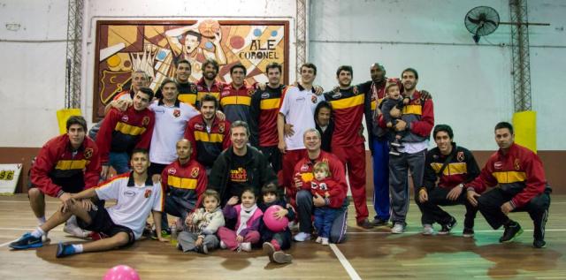 San Mart�n festej� junto a sus simpatizantes