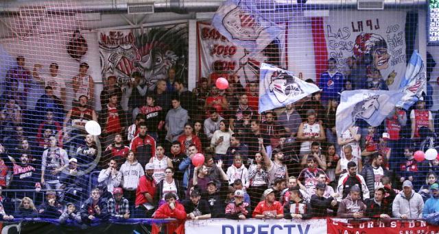 El partido se jug en las tribunas