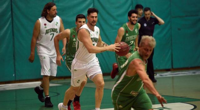 Lbaque se despidi de su gente en un partido de histricos