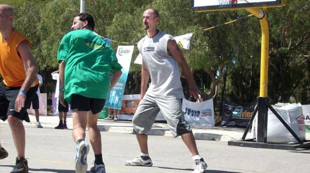 Marcos N�bile se entrena con Gimnasia Indalo