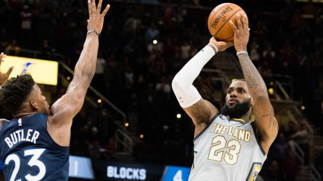 Cavs reaccion, Rockets a puro vuelo