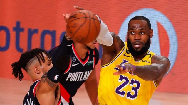 Lakers y Bucks recuperaron la memoria