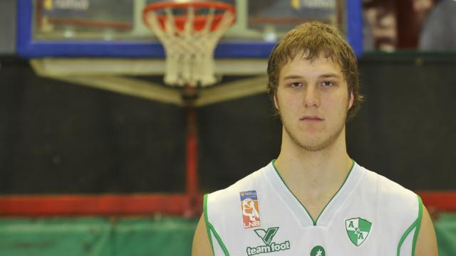 Aprea se sum� a Lan�s