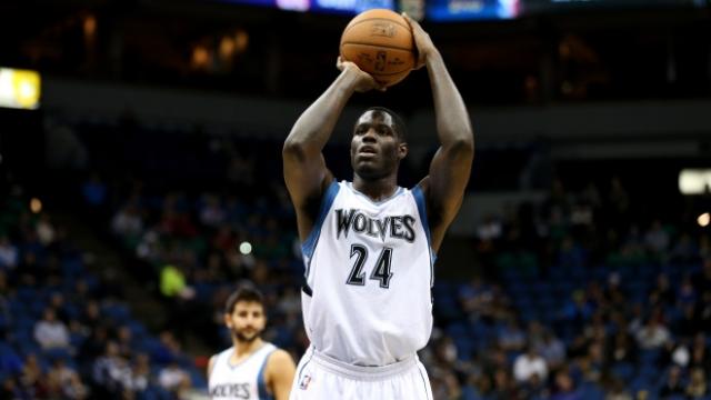 Anthony Bennett se suma a Toronto