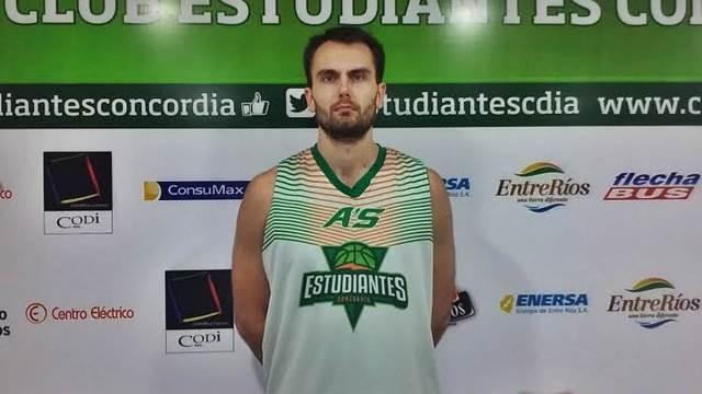 Kristjan Kitsing no contina en el plantel de Estudiantes