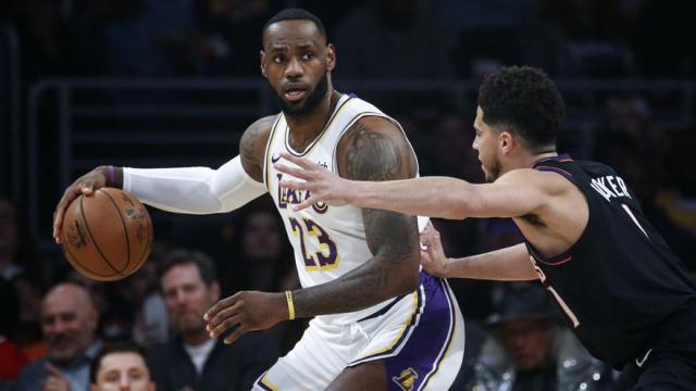 Inicio de ao prometedor para LeBron y los Lakers