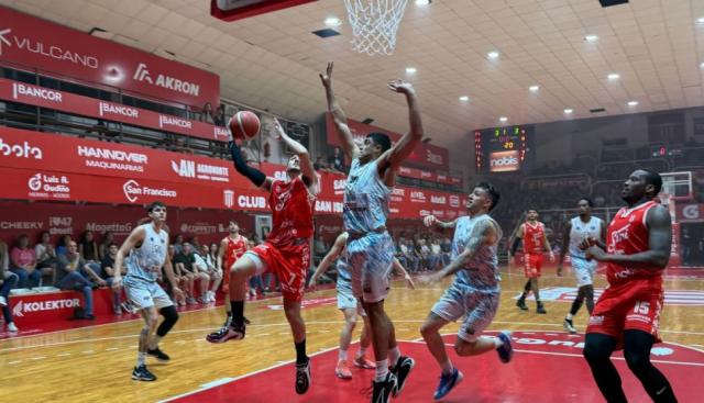 S�lido arranque para San Isidro