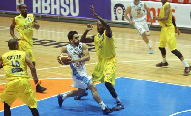 Un recital de Campazzo para la victoria ante Bcaros