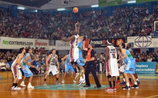 Regatas (1) - Lan�s (0) (Final - juego 2)