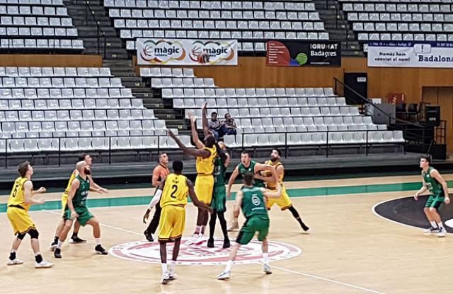 Obras Basket venci a Joventut