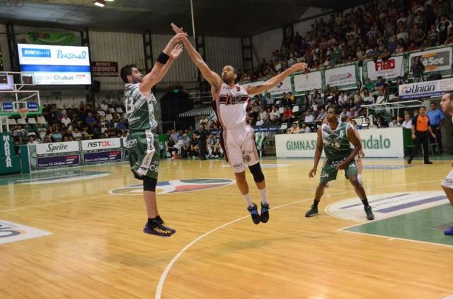 Gimnasia de local te engrana