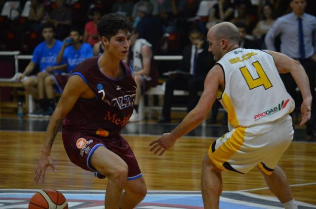 Salta Basket aplast a Central de Ceres