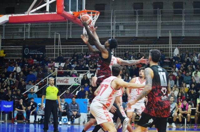 San Isidro gan� en Salta y avanz� a cuartos de final