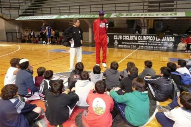 Los chicos de Ol�mpico recibieron la visita de Rick Suttle