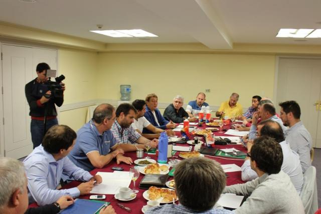 Hist�rica reuni�n de clubes de la LNB en Comodoro