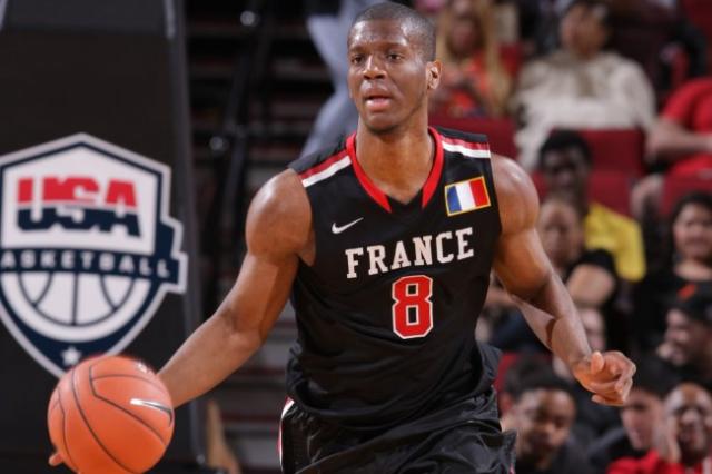 Milwaukee contrat al francs Damien Inglis