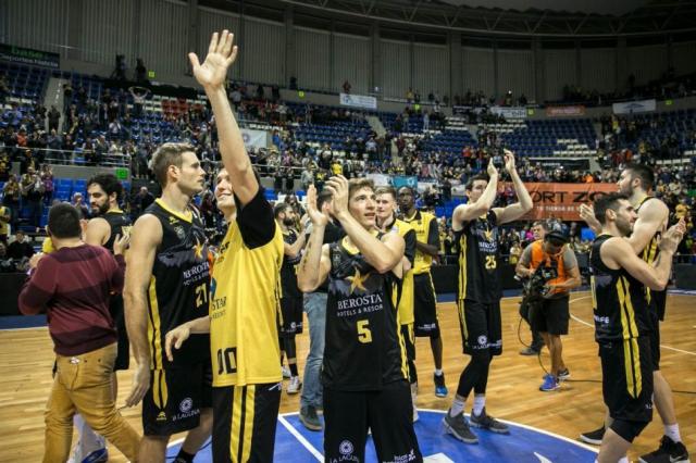 Cierre con mayora de sonrisas en Espaa