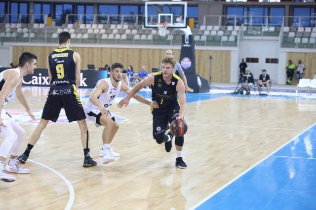 Brussino mostr su repertorio ante Partizan