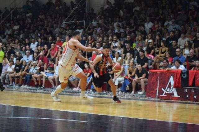 Sur: Provincial y Central firmes en la cima