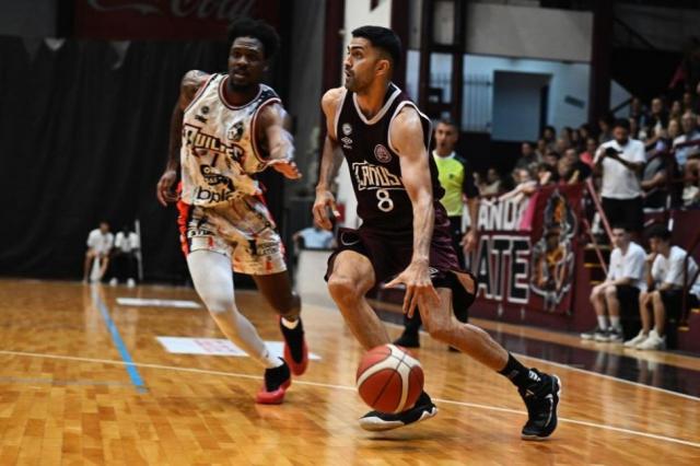 S�lido triunfo de Lan�s para ponerse match-point