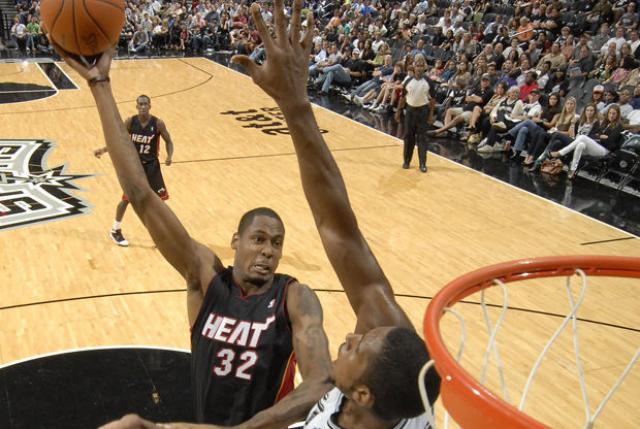 Mickell Gladness es la nueva torre de San Lorenzo