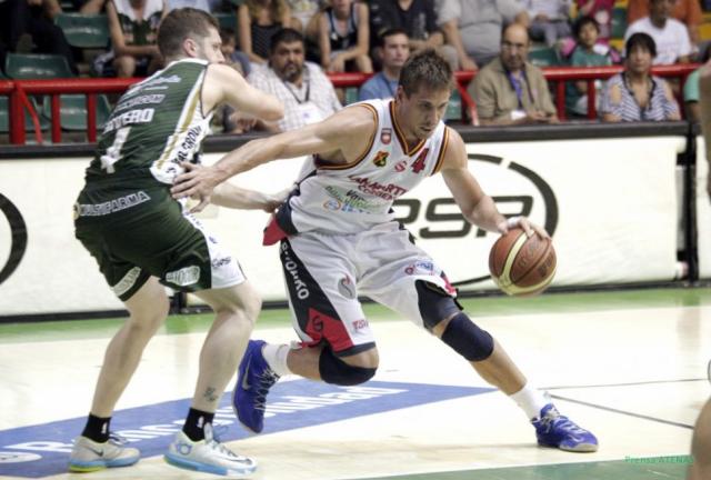 Gran triunfo de San Mart�n en C�rdoba