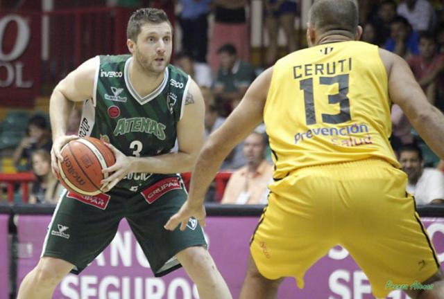 Atenas cort a Rivero y vuelve Smith