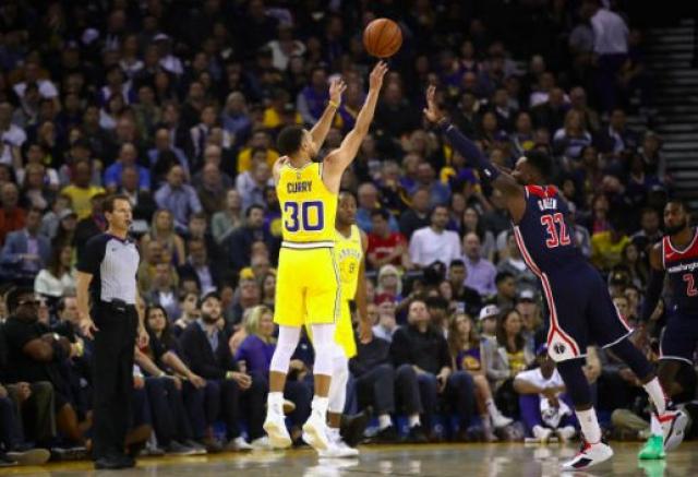 Warriors explot, Bucks y Raptors a pleno