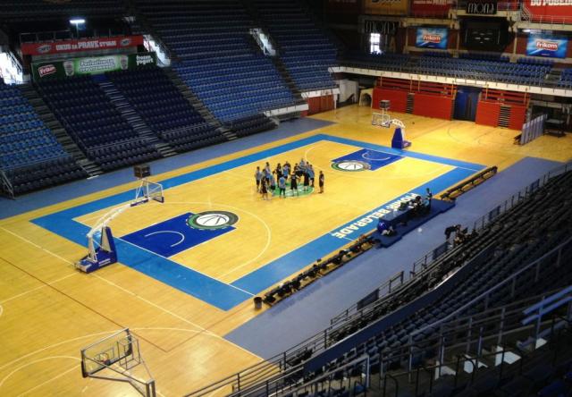 Argentina, con Leo Gutirrez, se entren en el Pionir Arena