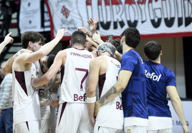 Lanús cerró la serie, Viedma dominó de local