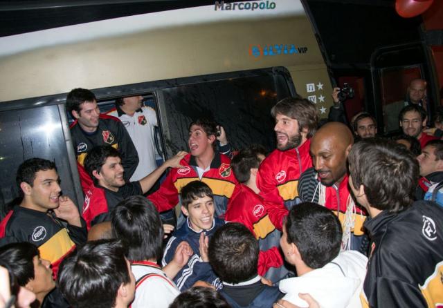 San Mart�n festej� junto a sus simpatizantes