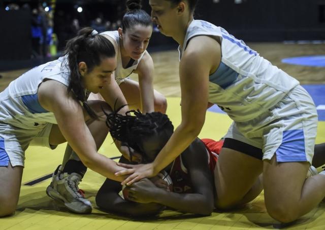 Argentina cay ante Canad y va por el bronce ante Brasil