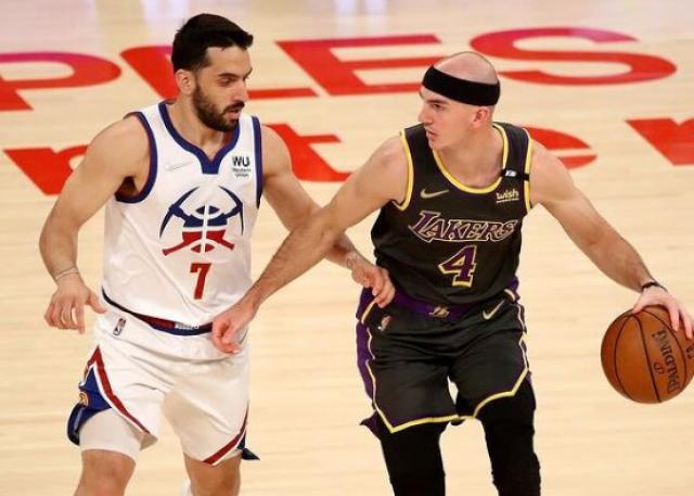 Denver perdi con Lakers pese a asegurar su lugar en Playoffs