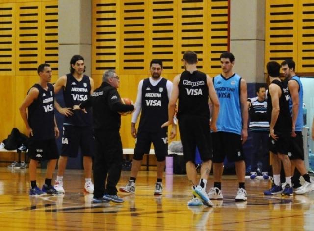 Lamas tiene 15 jugadores para el Mundial