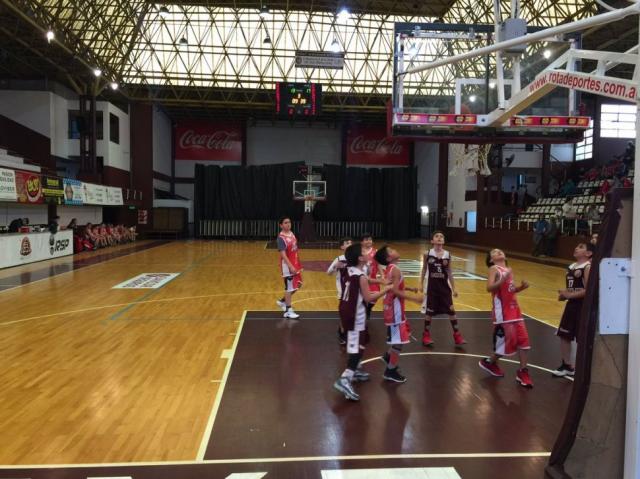 Lanus con sonrisas en menores y femenino