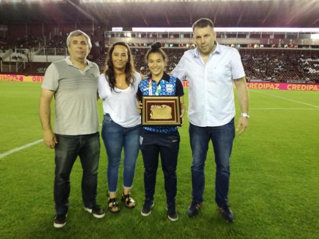 Lanus no detiene su competencia