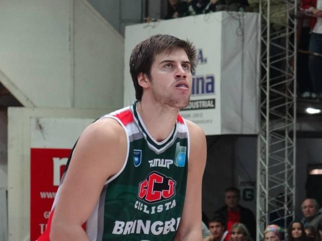 Hern�ndez: �Me gust� la idea de quedarme nuevamente con mis compa�eros�