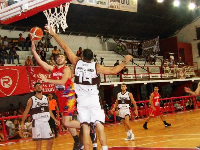 Platense sin fisuras, Centro Espaol pelea arriba