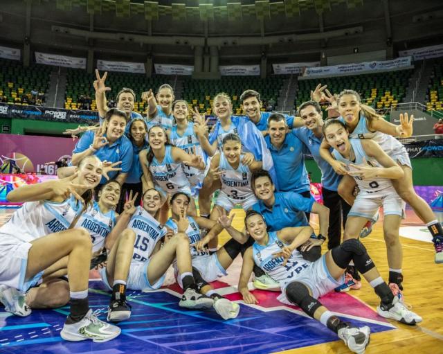 Las chicas se quedaron con el bronce