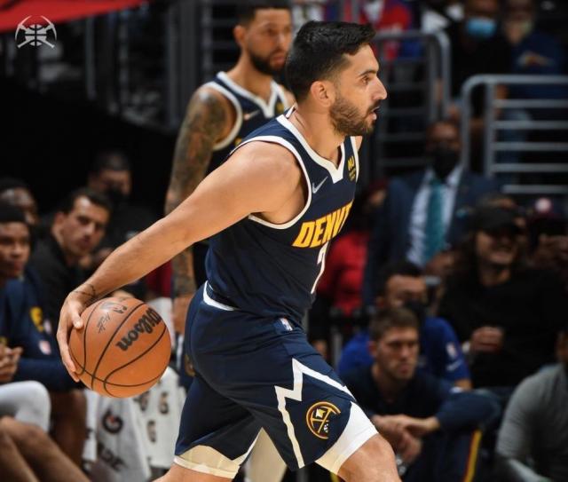 Facundo Campazzo luce en la cada de Nuggets ante Warriors