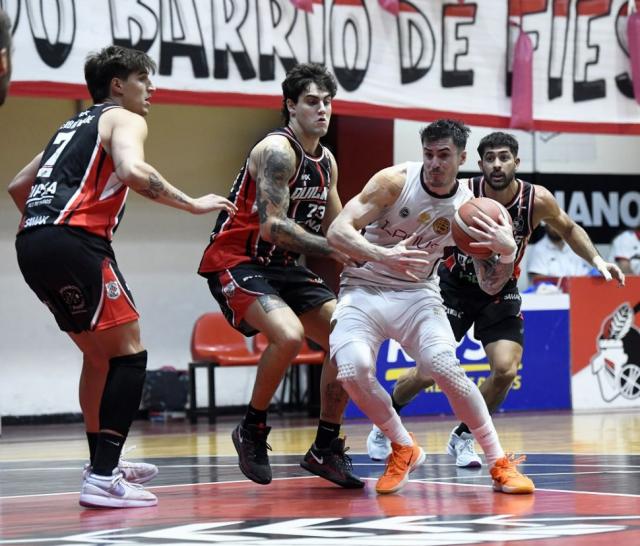 Lanús cerró la serie, Viedma dominó de local