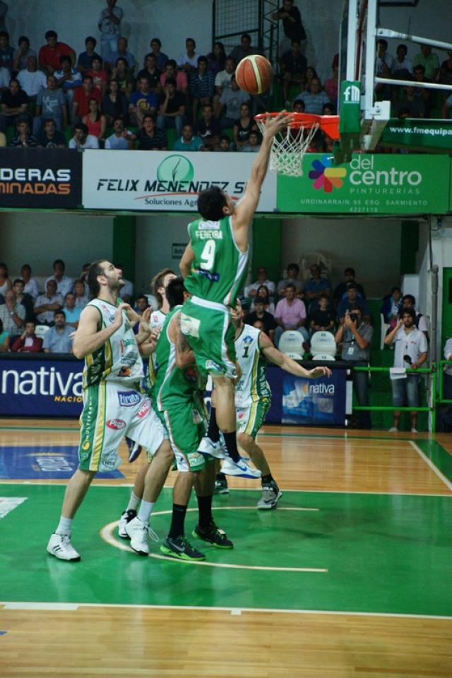 El verde hace historia y sigue en la pelea